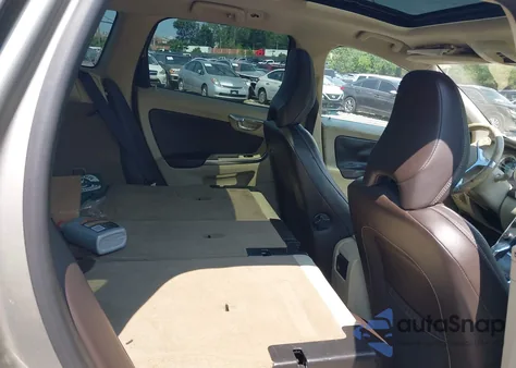 2013 Volvo Xc60 3.2/3.2 Platinum/3.2 Premier/3.2 Premier Plus from USA, damaged, VIN YV4952DL8D2392824